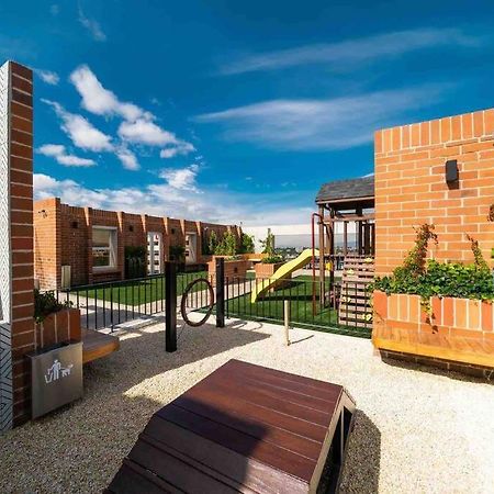 Lovely 1 Bedroom Unit With Free Parking Modra Zone 4 Guatemalaváros Kültér fotó