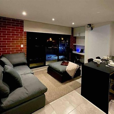 Lovely 1 Bedroom Unit With Free Parking Modra Zone 4 Guatemalaváros Kültér fotó