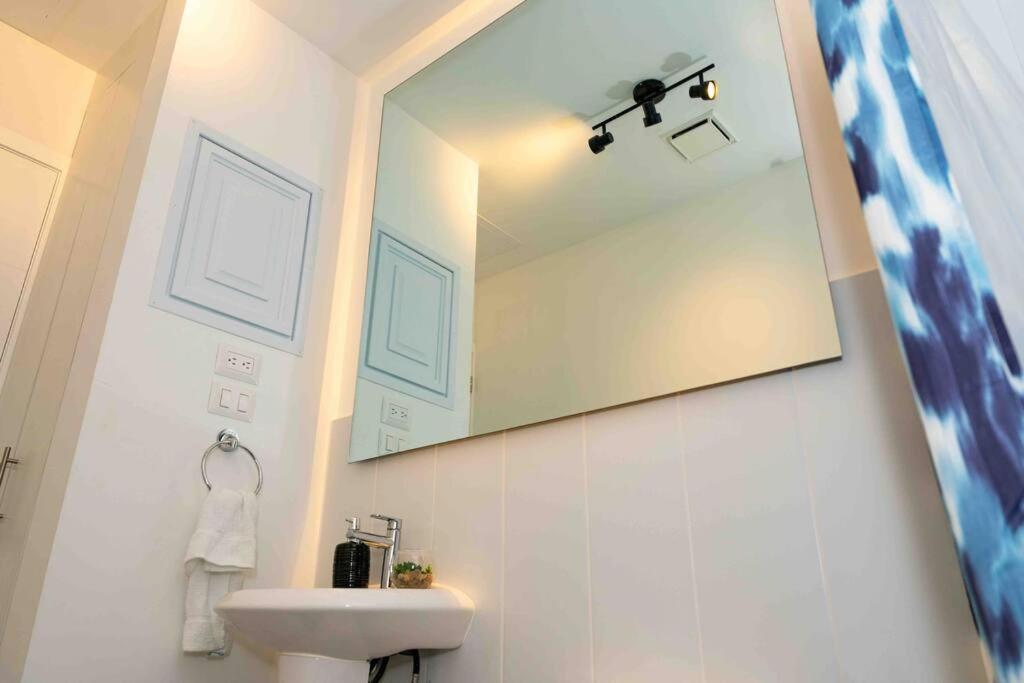 Lovely 1 Bedroom Unit With Free Parking Modra Zone 4 Guatemalaváros Kültér fotó